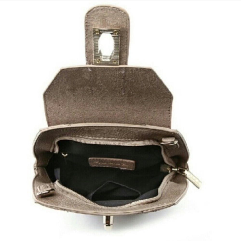 Frida Front Lock Crossbody Purse; Brown - Picture 4 of 5
